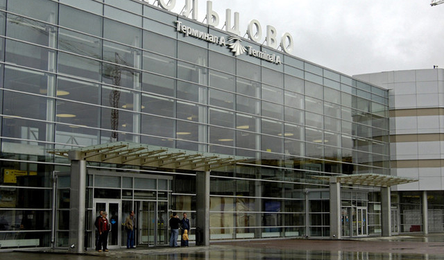 Тагил рулит. В РФ пьяный пассажир самолета избил бортпроводника