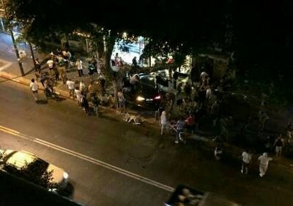 В Израиле автомобиль въехал в уличное кафе. 3 погибших, 8 раненых