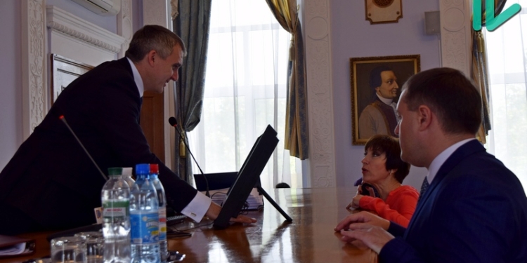 Стартовало второе пленарное заседание 5-й сессии Николаевского горсовета (ТРАНСЛЯЦИЯ)