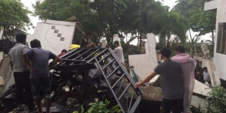 В Таиланде обрушился отель: под завалами не менее 7 туристов