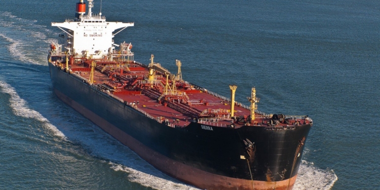 В Ливии задержан танкер с украинцами и россиянами на борту