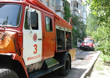 В Николаеве чуть не угорел пьяный мужчина – спасатели успели вовремя