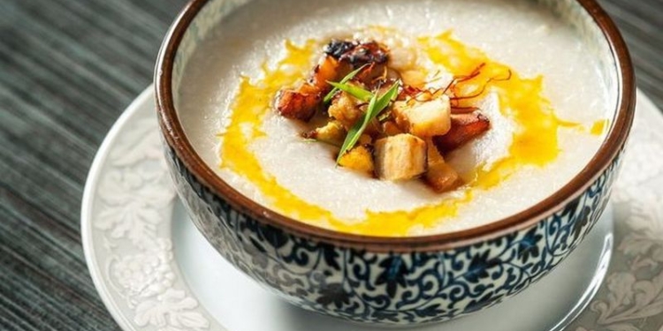 Жители разных стран рассказали о блюдах домашней кухни, которые едят, чтобы быстрее выздороветь