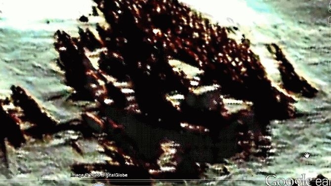 На территории Антарктиды обнаружен таинственный древний город и пирамиды