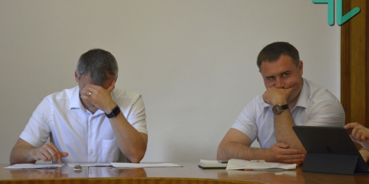 По-человечески или по закону: в Николаевском горсовете уже 9 месяцев решают судьбу медалей Героя Советского Союза Шишкова