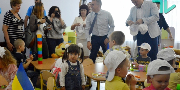 В Николаеве комиссия Евросоюза проверит детские сады, которые приняли 29 детей переселенцев