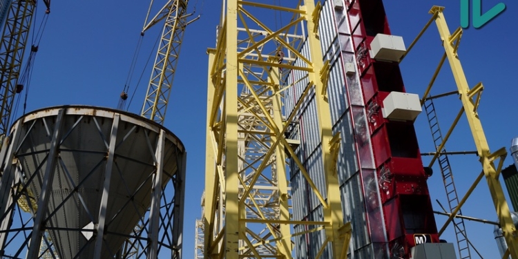 Строительство терминала «НИБУЛОНа»: дожди испытывают строителей на прочность