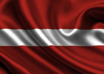 Министр здравоохранения Латвии ушел в отставку из-за скандала с операцией без очереди