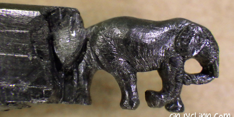 Искусство на кончике карандаша. Миниатюрные скульптуры из графитового грифеля