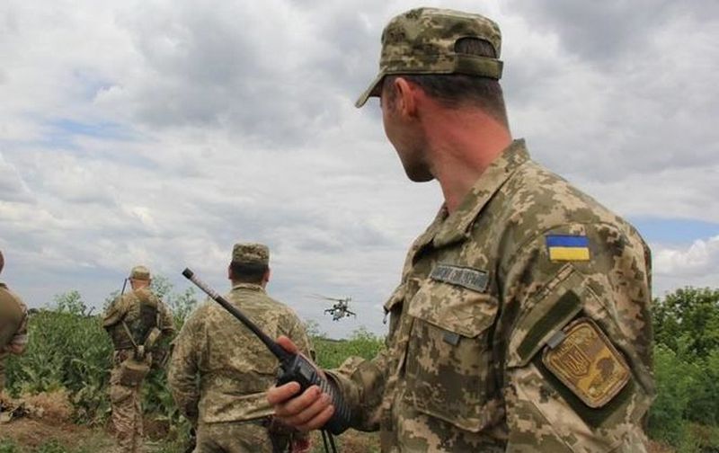 На Донбассе российские военные сдаются в плен и сливают своих офицеров — разведка 1