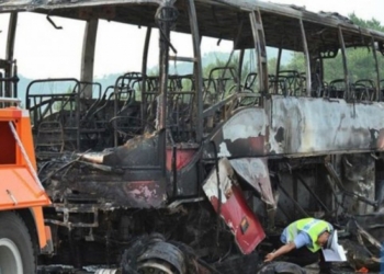 В Китае 35 туристов сгорели заживо в автобусе