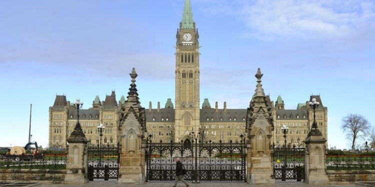 Канада решила откорректировать национальный гимн, чтобы он стал «гендерно нейтральным»