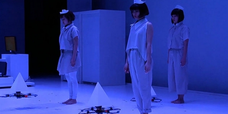 Танец дронов: сети в восторге от оригинального выступления на конкурсе в США