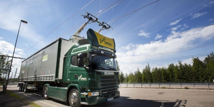 В Швеции построена первая в мире электродорога