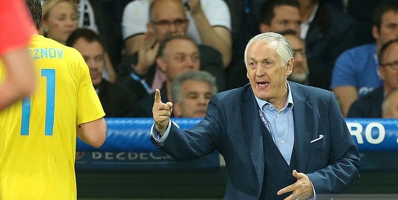 Михаил Фоменко подал в отставку с поста главного тренера сборной Украины по футболу 1