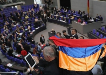 Турция отреагировала на признание бундестагом геноцида армян – отзывает посла из Германии