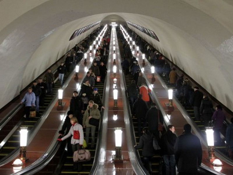 От зонтиков до газонокосилки: что забывали в киевском метро в 2020 году 1