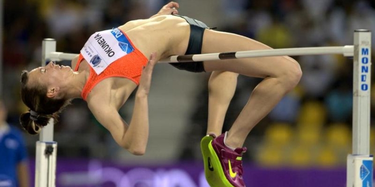 Николаевская прыгунья в высоту выиграла чемпионат Украины и поставила мировой рекорд