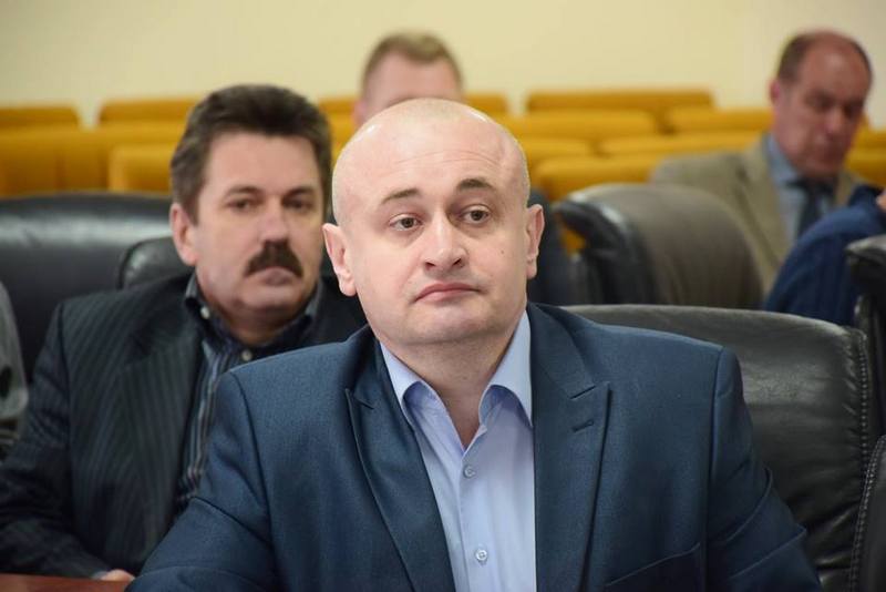 Олабин предлагает в закрытом режиме рассмотреть конфликт депутатов Николаевского облсовета Барны и Фроленко 1