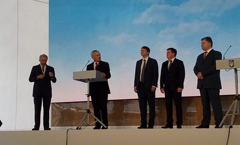 Президент Порошенко открывает новый терминал и завод Bunge в Николаевском порту 17