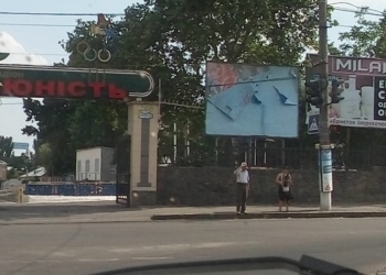Зачистка Николаева продолжается: в Заводском районе демонтировали еще 35 незаконных рекламных конструкций