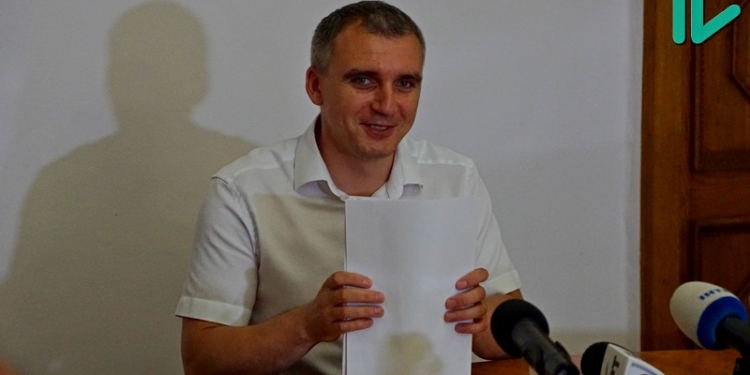 Александр Сенкевич обещает решить проблему жильцов на ул.Дунаева, 63 уже на следующей неделе