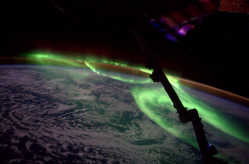 Астронавт с МКС сделал фото северного сияния над Австралией 1