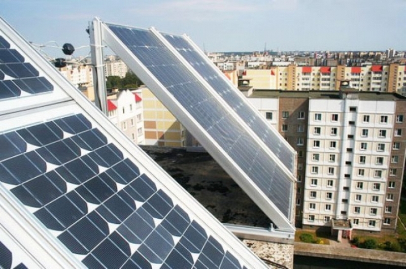 Перша партія. ЄС передасть Україні 5700 сонячних панелей - їх встановлять на дахах громадських будівель (ВІДЕО) 1