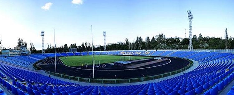 Центральный городской стадион ко Дню города Николаева получит современную систему освещения футбольной арены