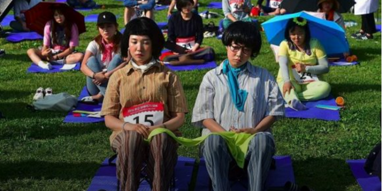 В Южной Корее прошел конкурс по ничегонеделанию – победил рэпер