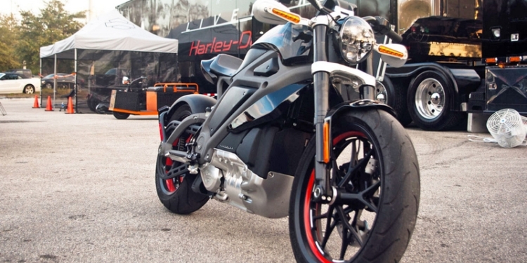 Harley-Davidson к 2021 году выпустит электрический мотоцикл