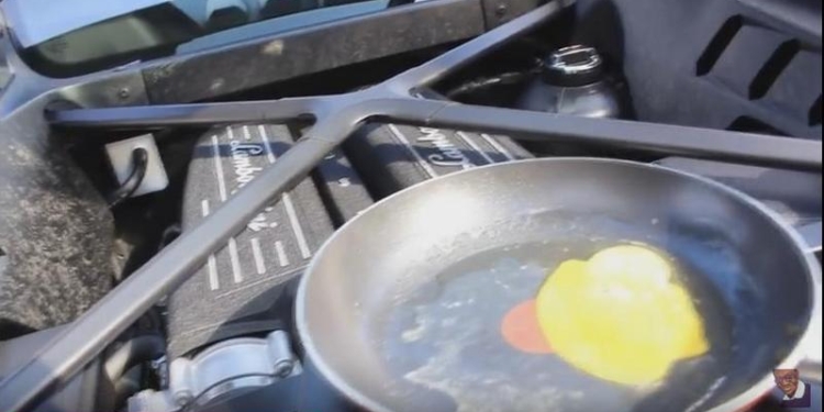 Владелец Lamborghini может пожарить на двигателе яичницу. Один это уже сделал