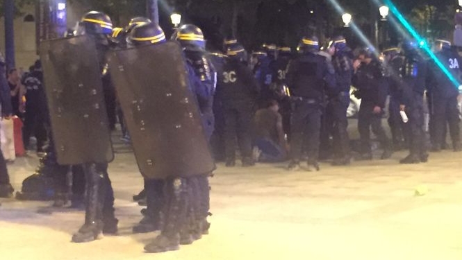 В Париже после завершения финала Евро-2016 произошли беспорядки, есть задержанные