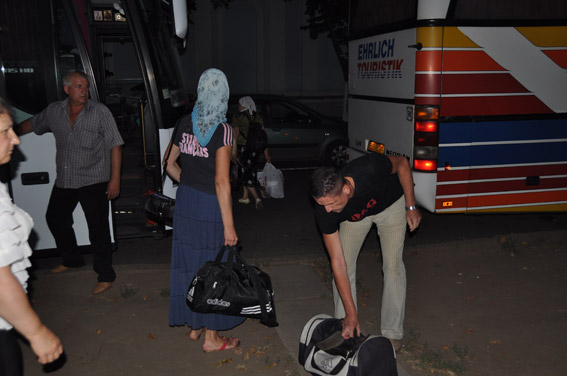 Николаевская полиция сопровождает автобусы с прихожанами, решившими принять участие в крестном ходе