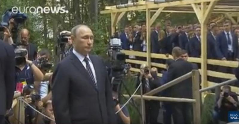 Украинская диаспора в Словении протестом встретила Путина 1