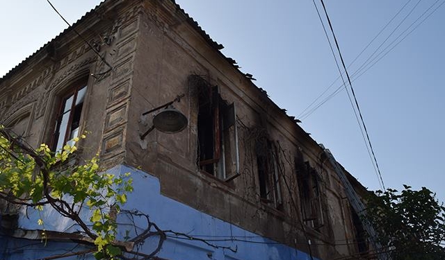 Жуткий пожар на ул.Севастопольской в Николаеве: погиб 14-летний парень, двое взрослых госпитализированы