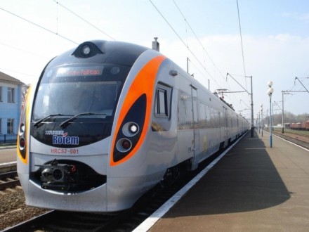 "Укрзализниця" утверждает, что в поезде "Одесса-Киев" барахлил бортовой компьютер - пожара не было 1