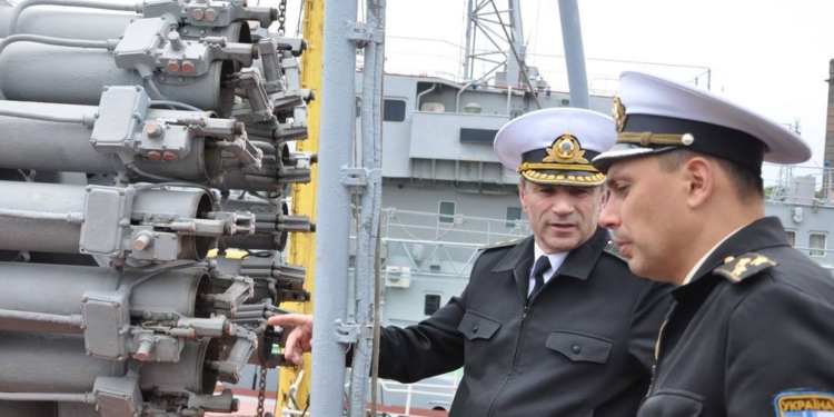 Командующий ВМС Воронченко: Переселением морпехов в квартиры руководит Бирюков