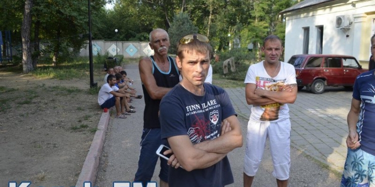 Работникам Керченского моста 2 месяца не платят зарплату