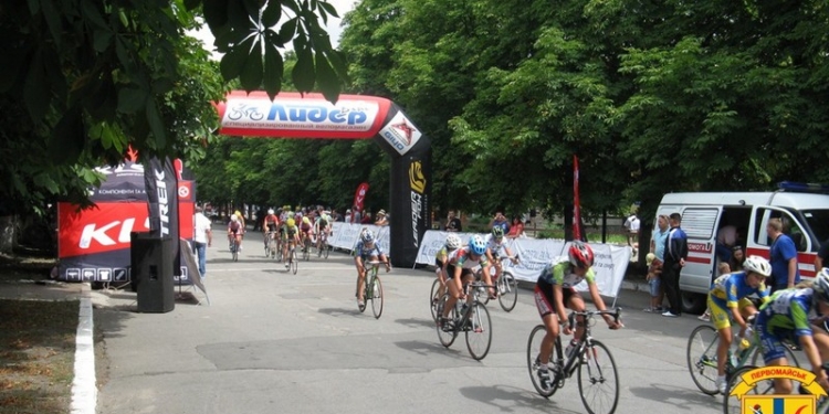 В Первомайске определили победителей Открытого чемпионата Украины по велоспорту в парной гонке и гонке-критериум