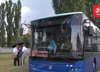 В Украине представили уникальный автобус, работающий на метане