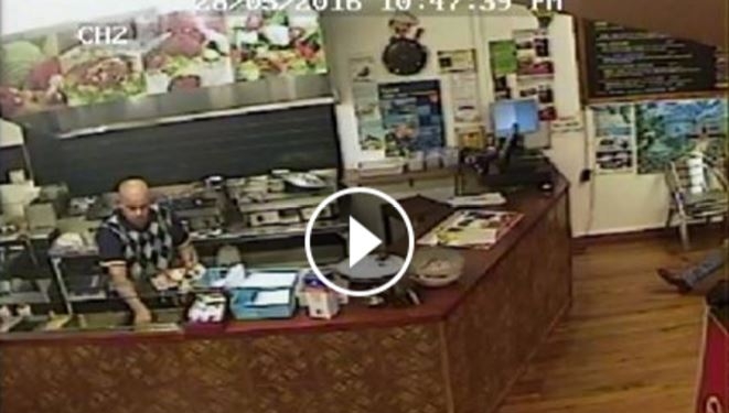 Забавное неограбление в Новой Зеландии: преступника просто проигнорировали