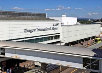 В Шотландии пьяные пилоты собирались совершить рейс с 250 пассажирами на борту