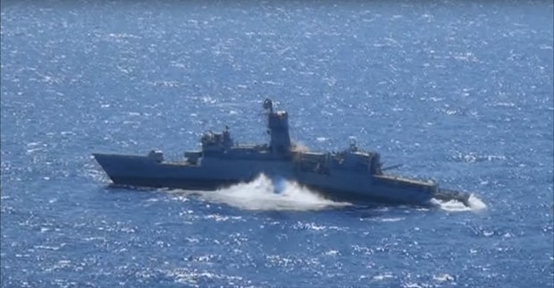 Турецкие войска на учениях потопили американский эсминец