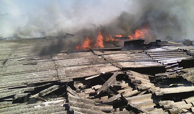 Сжигали мусор и чуть не сожгли склад с сеном: в Снигиревском районе пылало жарко