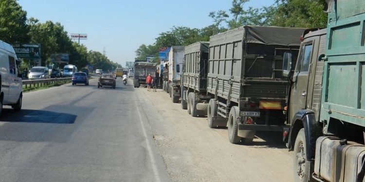 Пока ситуация не нормализуется: Николаев на несколько дней закроют для фур весом более 24 тонн