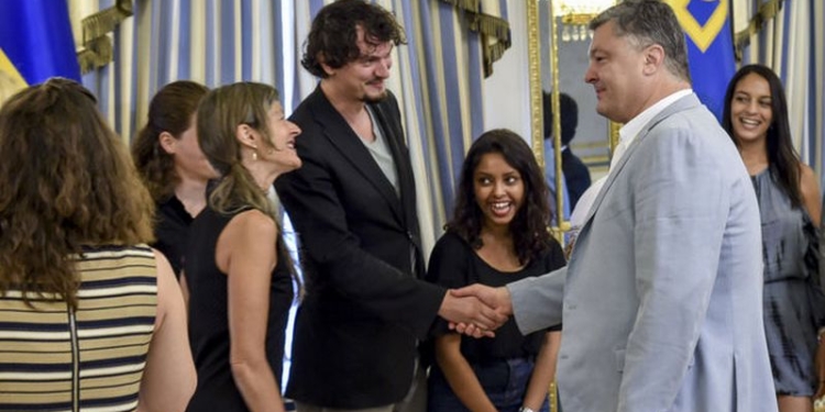 Изучение английского языка – важный шаг на пути Украины в Европу, – Порошенко