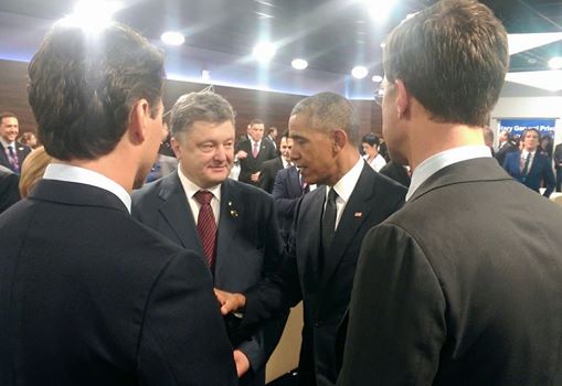 Порошенко на полях саммита НАТО встретился с Обамой и Меркель 5