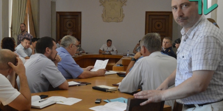 В Николаеве исполком перераспределил почти 2 миллиона гривен для покупки учебников для 4 и 7 классов