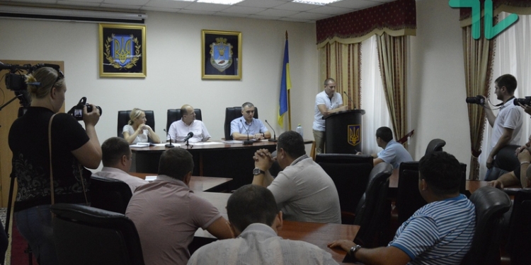 В общем, поговорили: как в Николаевской ОГА решали проблему передвижения перегруженных фур по Николаеву